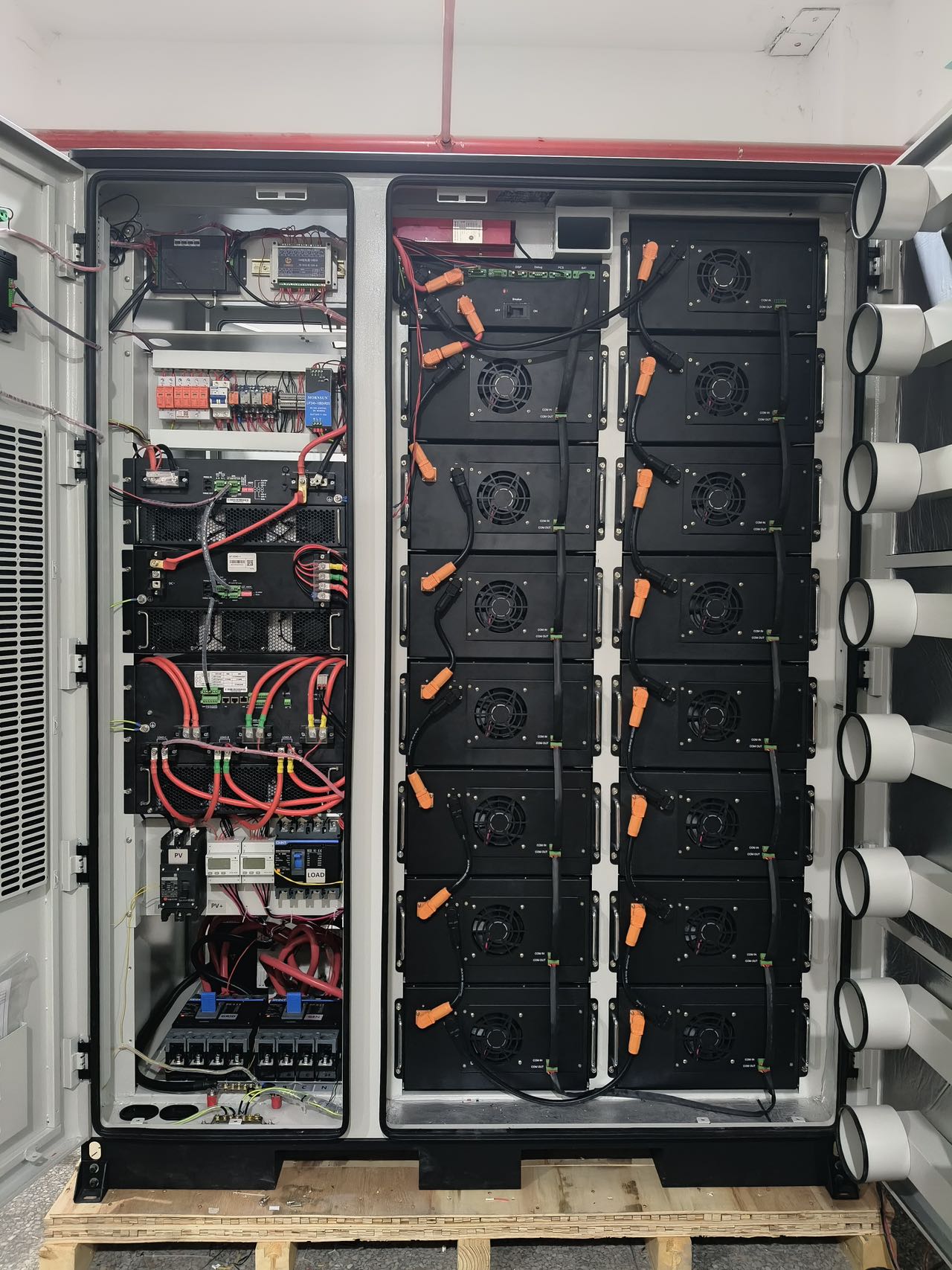 GLCE 215kwh+100kw solar-diesel industrial and commercial energy storage cabinet