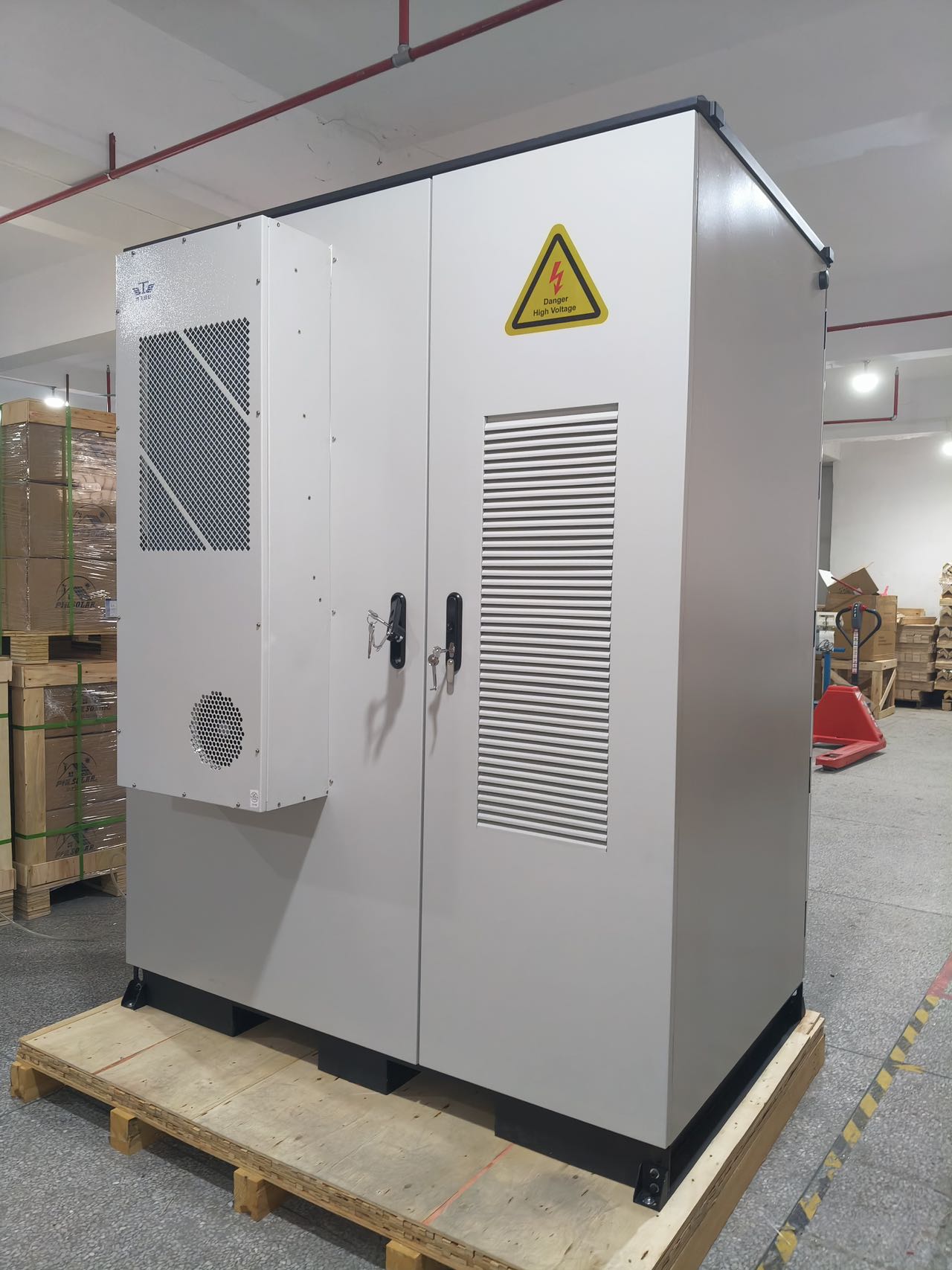 GLCE 215kwh+100kw solar-diesel industrial and commercial energy storage cabinet